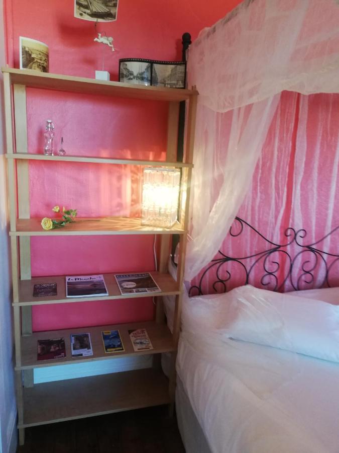 La Chambre D'Hote De Chris แชร์บูร์ก อ็อง กงต็องแต็ง ภายนอก รูปภาพ